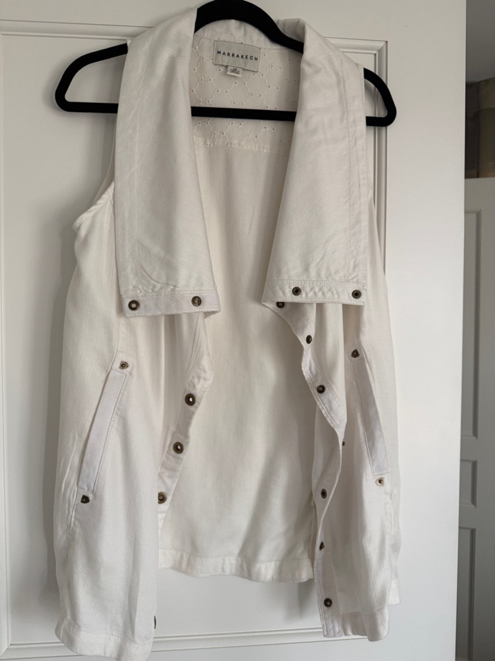 Anthropologie NWT Marrakech Sleeveless Button Vest in White Sz M